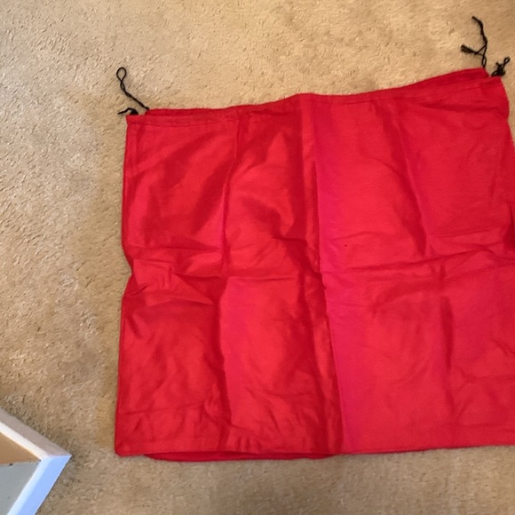 Red Dist Bags - Picture 2 of 5